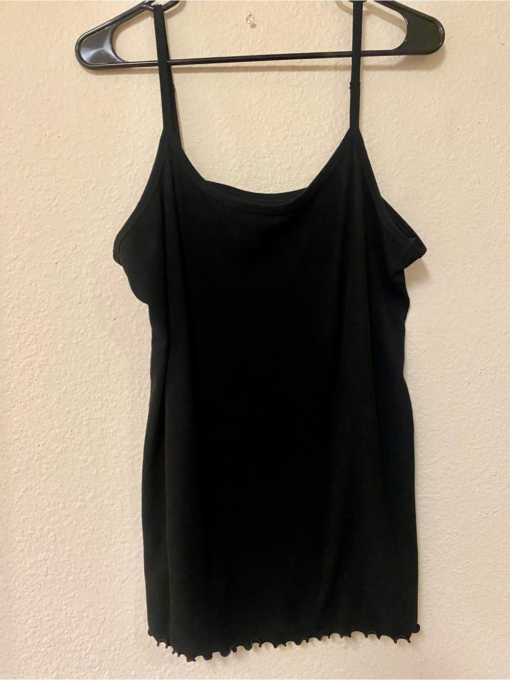 Torrid Black Super Soft Ribbed Scalloped Tank Top - Quick List For Live